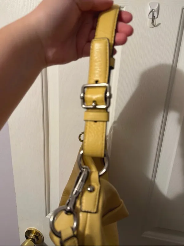 Coach Isabelle Madison Butter Yellow Shoulder Bag - Image 6
