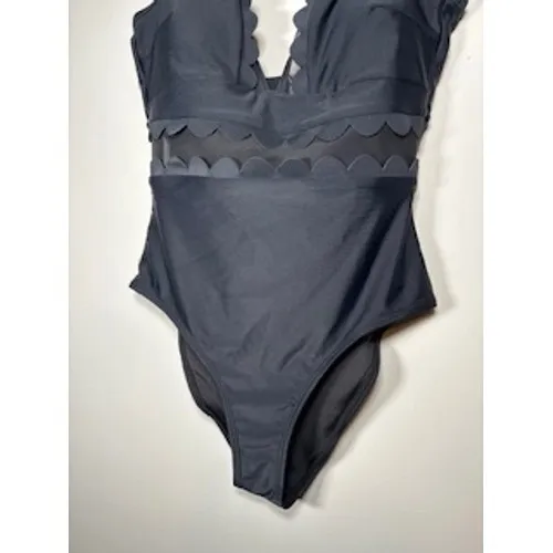 Cupshe NEW One Piece Swimsuit Black Scalloped Mesh V-Neck Bathingsuit Classic‎ - Image 3