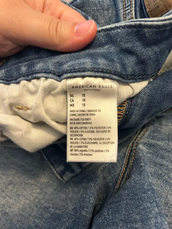 American Eagle Shorts Curvy High-Rise Shortie - Image 3