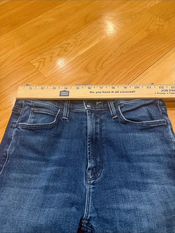 Mother The runaway fray precious heirloom distressed skinny flare jeans size 24. - Image 4