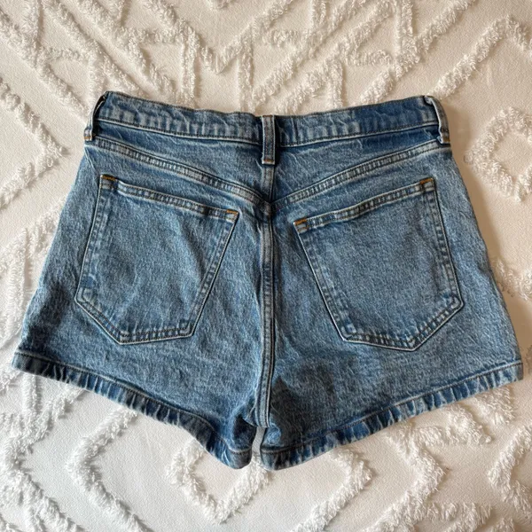 Abercrombie and Fitch High Rise Mom Short - Image 2