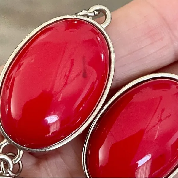 Red silver tone pendant necklace - Image 6
