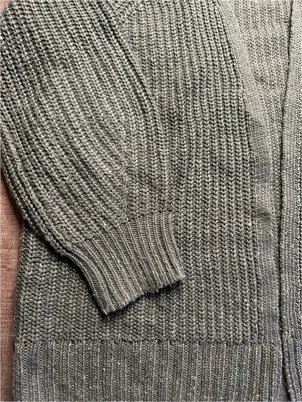 Universal Threads Cozy Olive Green Chunky Knit Cardigan, Size Small - Image 4