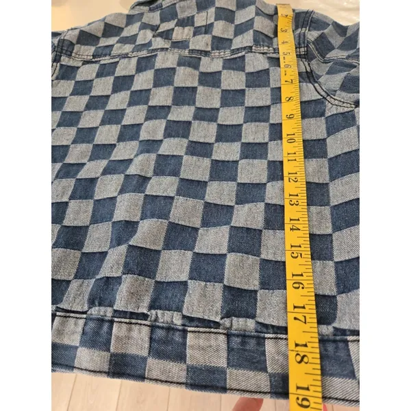 Forever 21 Checkered Board Print Cropped Trucker Denim Blue Y2K Jacket Medium - Image 9