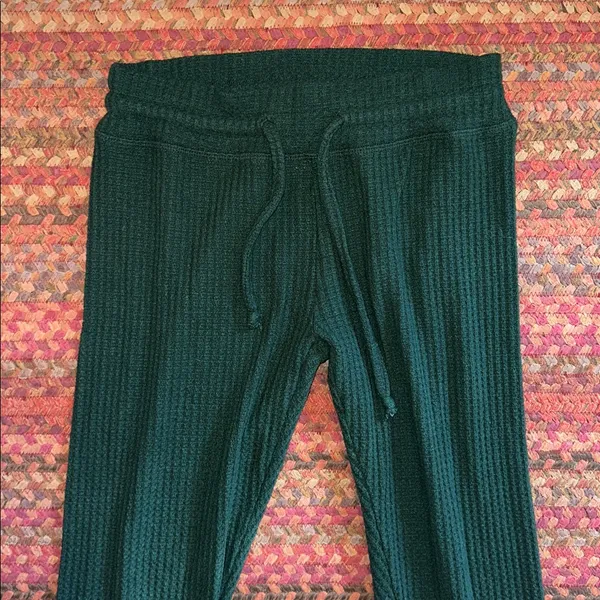 Beyond Yoga Dark Green Waffle Knit Jogger Pants - Image 2