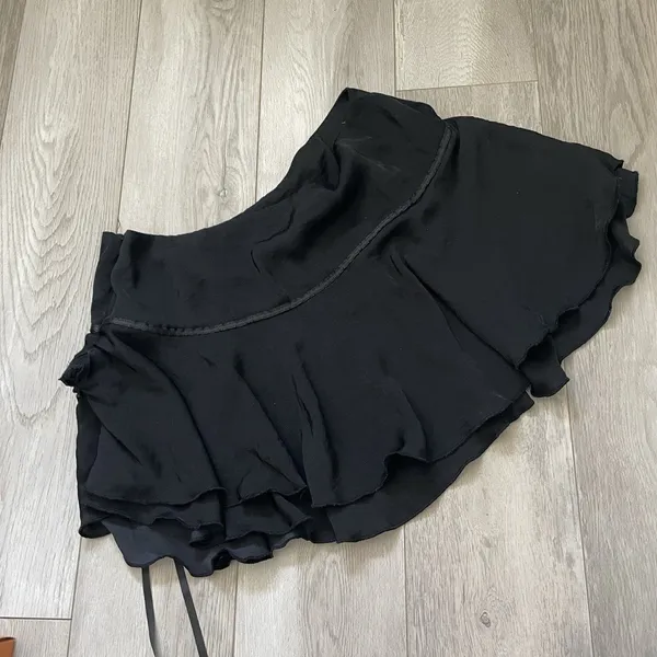 Urban Outfitters Skirt low rise carlene mini womens Black medium going out dark - Image 6