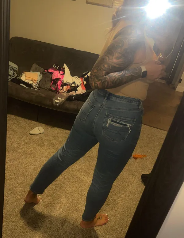 American Eagle Jeans - Image 2