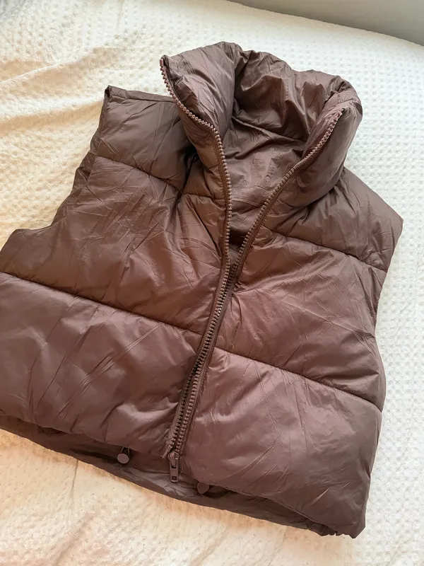 Amazon Cropped Brown Vest - Image 3