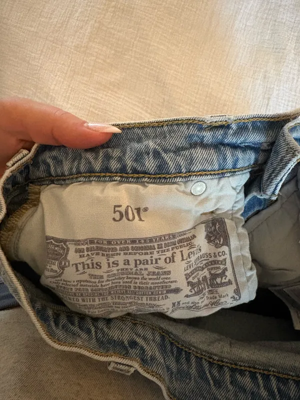 Levi’s 501 Shorts - Image 4