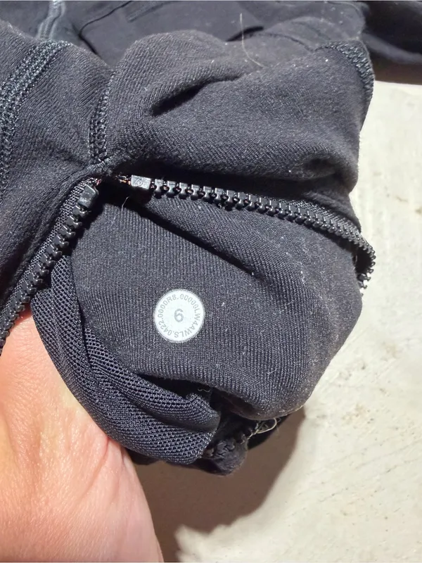 Lululemon Black Women's Full-Zip Athletic define Jacket 6 - Image 11