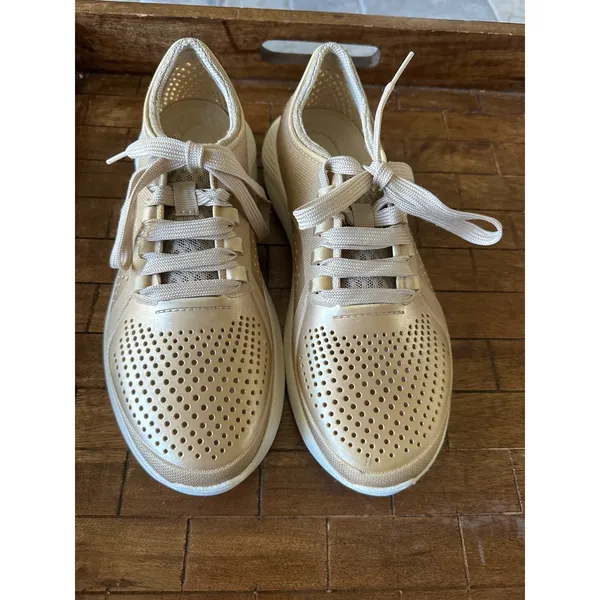 Crocs LiteRide Pacer Gold Metallic Lace Up Sneakers Womens 9 205235 ChampagneEUC - Image 9
