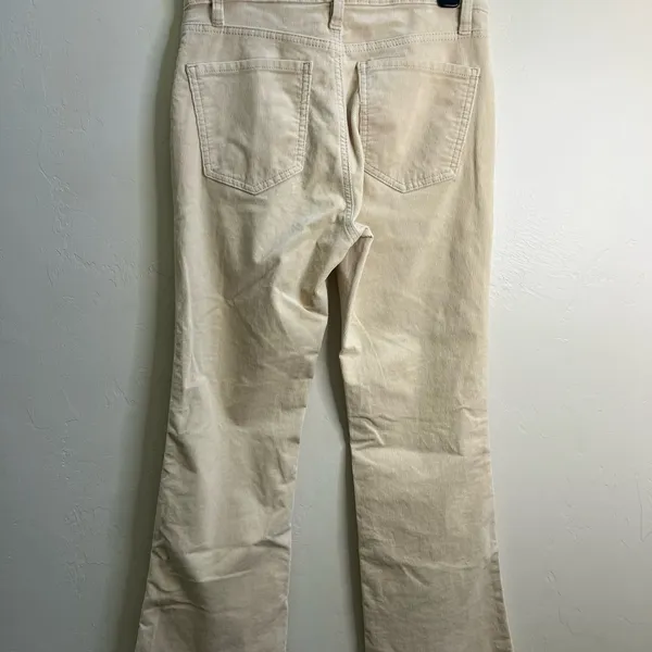 Mango Cream-Colored cropped flared Corduroy Jeans‎ - Image 9