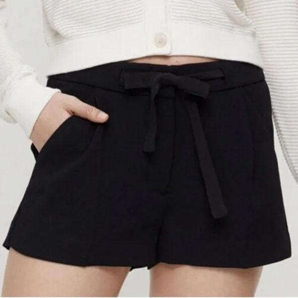 Wilfred Montrouge Shorts Crepe Paperbag Tie Waist Black Small Minimal Beachy - Image 3