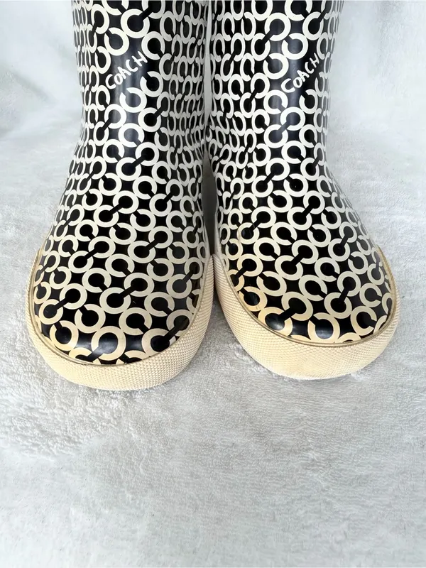 Coach Ursula Signature C Rain Boots – Women’s Size 5B - Image 4