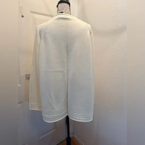 Cream Crewneck Sweater with Center Cable Detail - Image 4