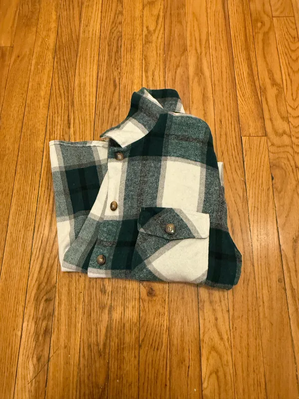 SheIn Green and white flannel - Image 5