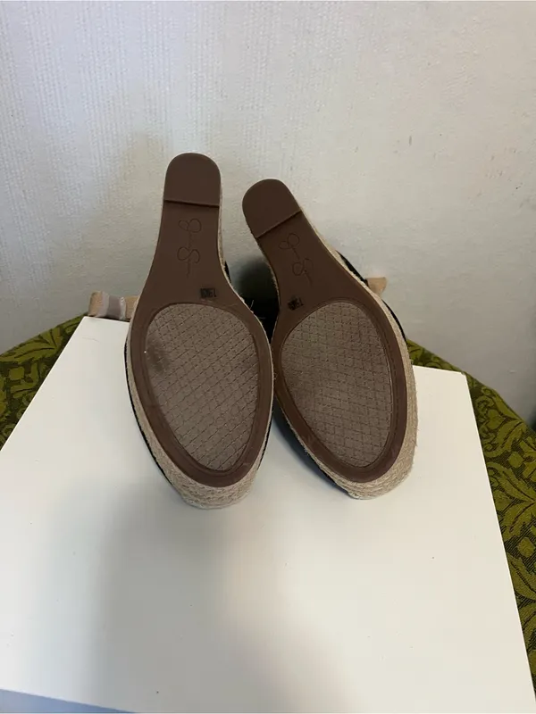Jessica Simpson Black Wedge Espadrille Heels with Tan Ankle Wraps - Image 6