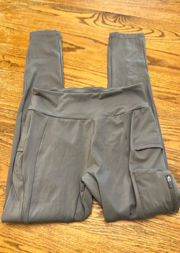 Gymshark Gray Leggings - Image 3