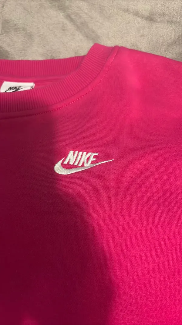 Nike Crewneck Sweatshirt - Image 2