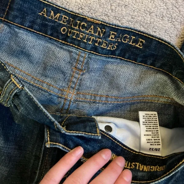 American Eagle Mid-Rise Straight Leg Dark Wash Jeans - Image 3