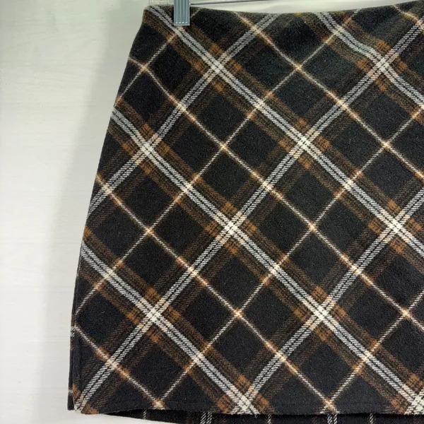 Hollister Women Black Plaid Stretch‎ Waist Ultra Hi-Rise Lined Skirt Size Medium - Image 4