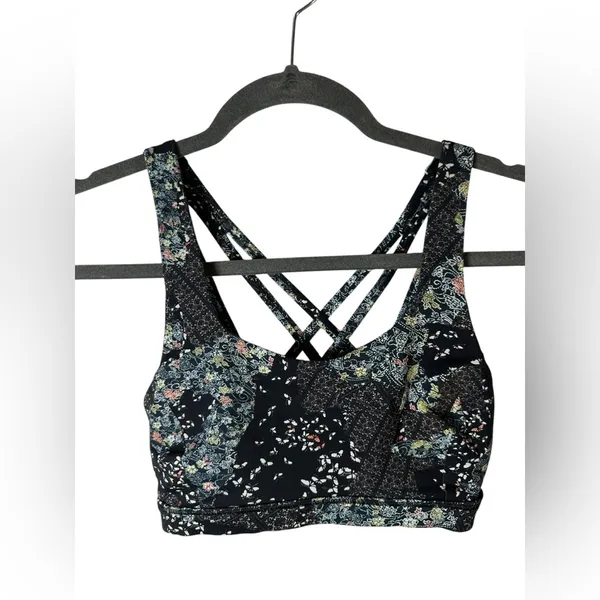 Lululemon‎ Free To Be Serene Bra Women’s Size 4 Black Floral Strappy Sports Bra - Image 2