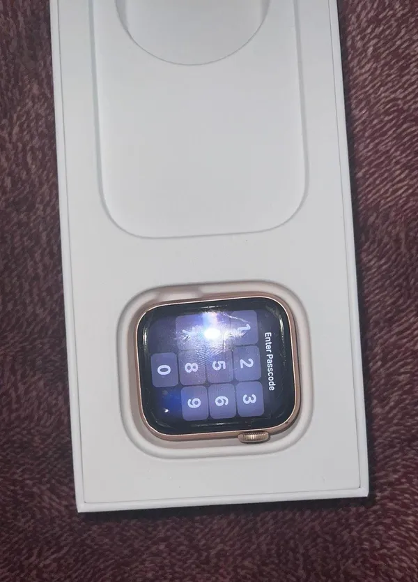 Apple Watch - Image 5