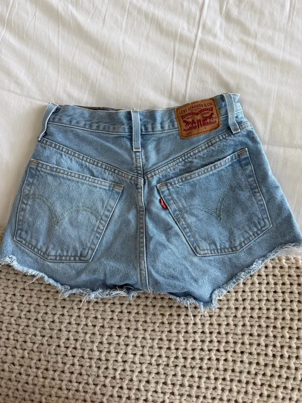 Levi’s Shorts - Image 2