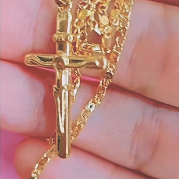 NEW 24k Yellow Gold Vermeil Crucifix Cross Pendant Necklace,‎ 16-18” - Image 10