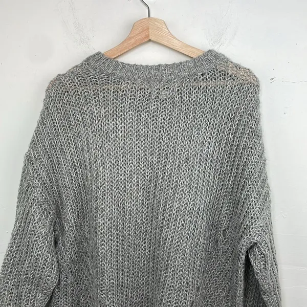 American Eagle Open knit crew neck pulloverer sweaterter gray Medium oversized - Image 9
