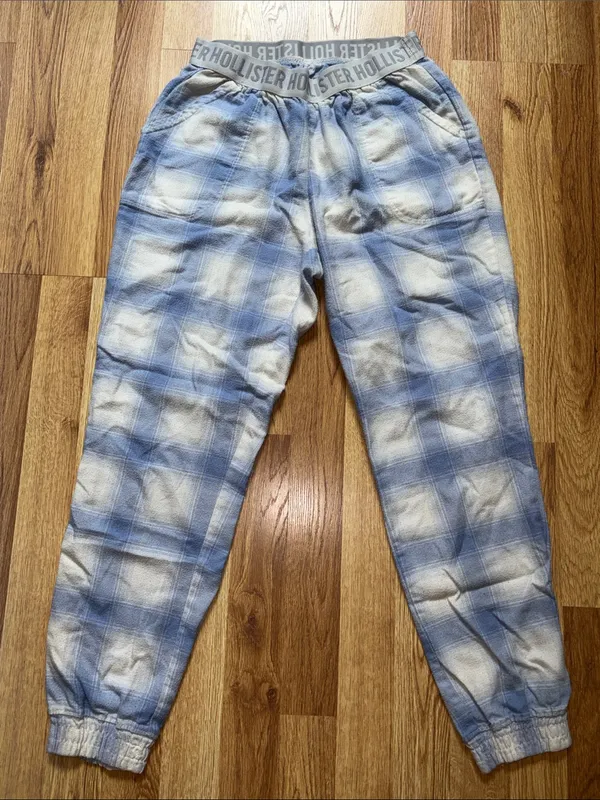 Hollister Women’s Light Blue and White Plaid Flannel Pajama Set - Image 6