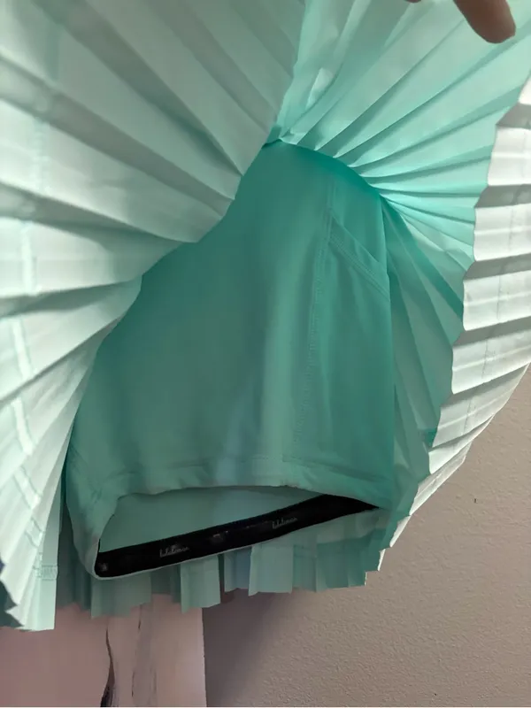 Lululemon Pleated Mint Green Skirt with Leopard Waistband - Image 5