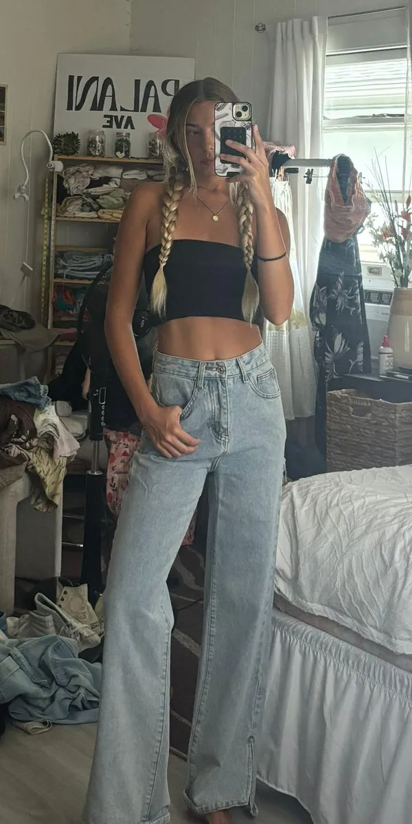 Butt Rip Denim Jeans Size 26 - Image 3