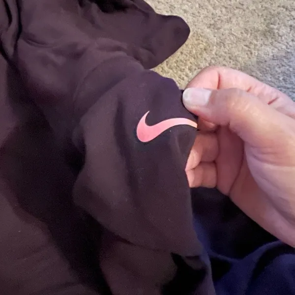 ‎Nike medium sweatshirt - Image 4