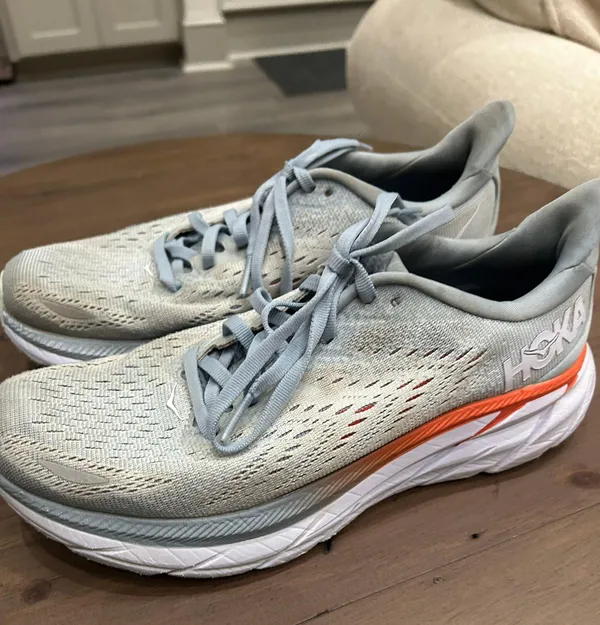 Hoka Clifton 8 Shoes - Image 3