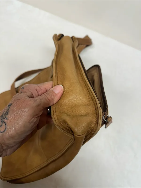 Tignanello Camel/Tan Leather Dual - Image 11