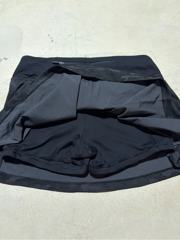 Lululemon Black Camo Active Skort 2 - Image 7
