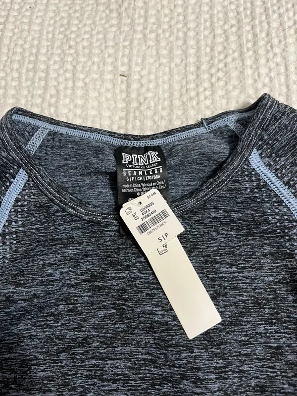 PINK - Victoria's Secret Workout Long Sleeve - Image 3