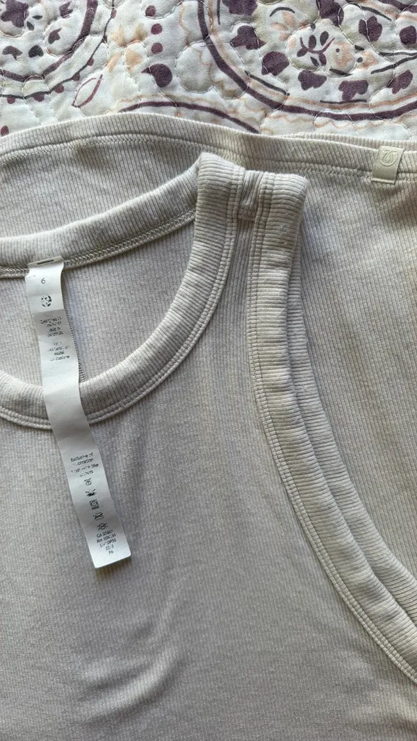 Lululemon Ribbed Tank - Image 4