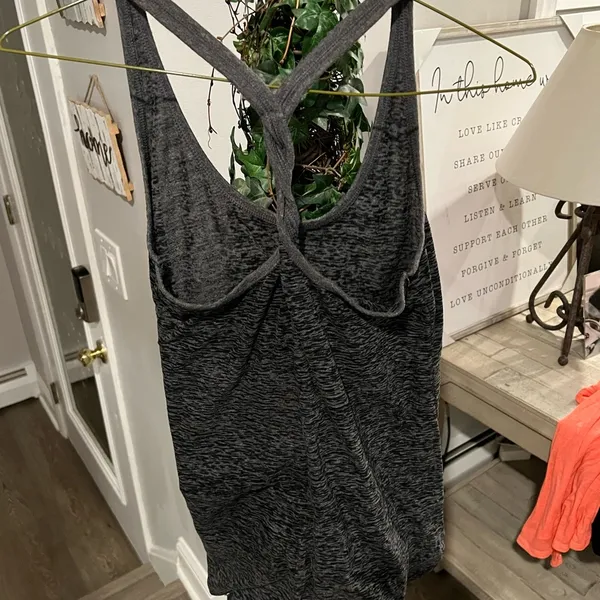 Women’s Gray Small Old Navy Tank Top - Image 3