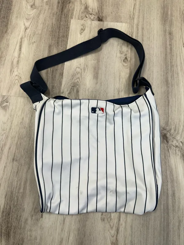 Yankees Bag White - Image 2