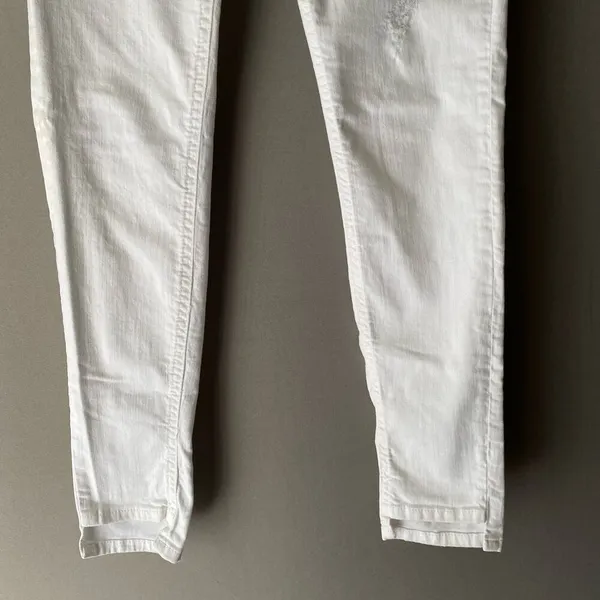 Zara‎ sz 4 white distressed boho jeans - Image 6