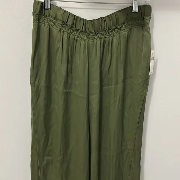 Anthropologie Saturday Sunday Olive Satin Wide Leg Pull On Pants - Image 6