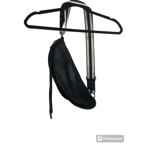 ✨Ulta Beauty Crossbody Bag✨ - Image 3