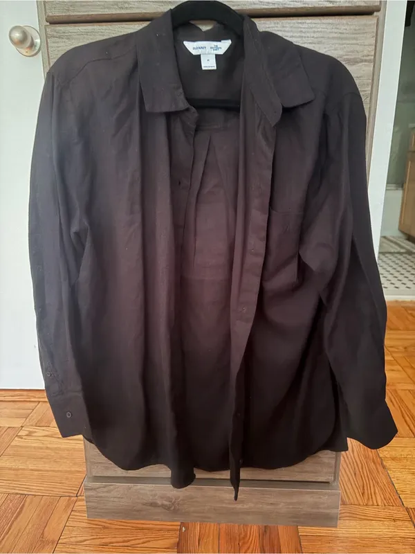 Old Navy Black Button-Down Women's Shirt - Image 2