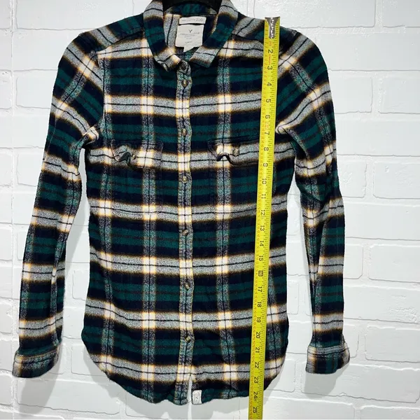 American Eagle Outfitters Slim Fit Flannel - Image 6