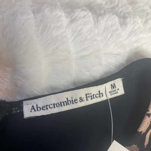 ABERCROMBIE & FITCH NWT Black Floral Dress Longsleeve‎ Medium - Image 4