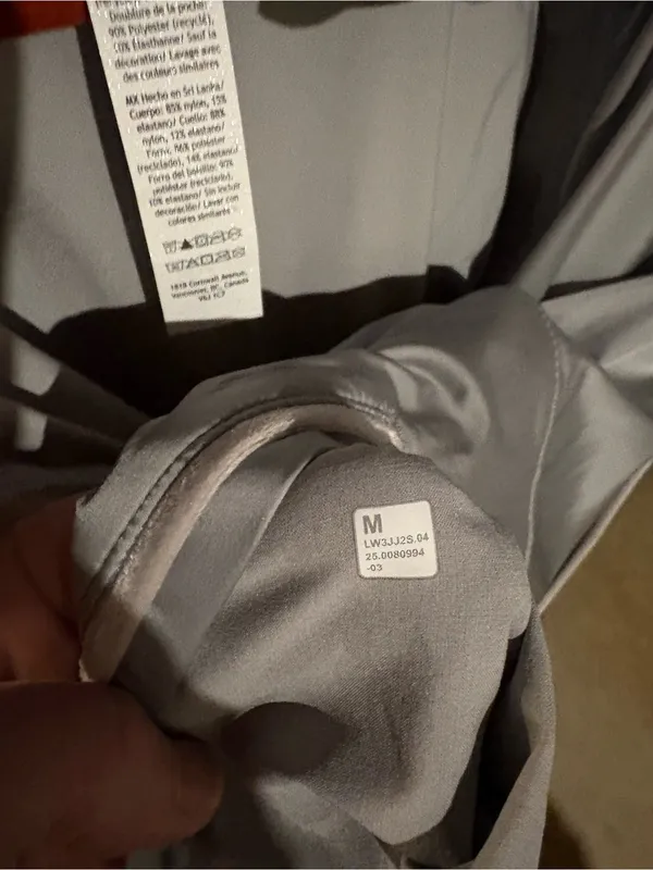 NWT Lululemon Stretch Satin flocked training jacket medium silver - Image 9