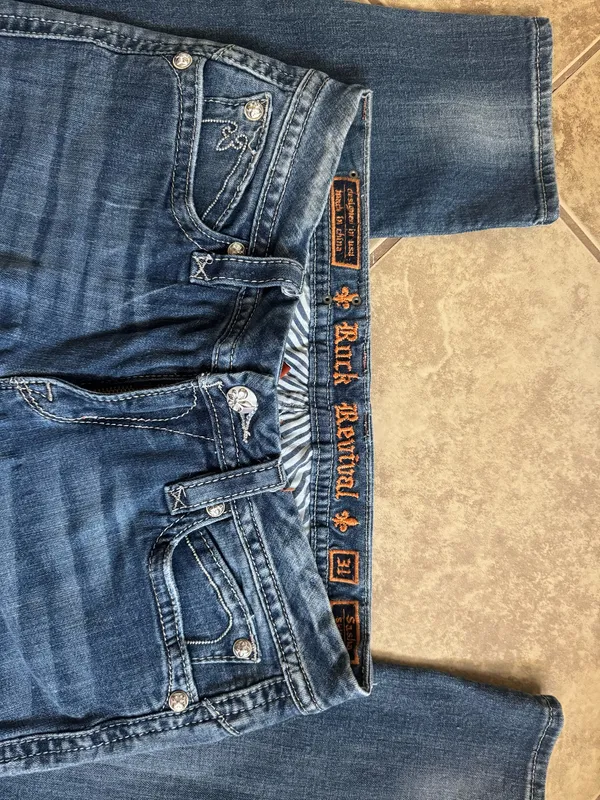 Women’s Rock Revival Jeans Straight - Image 2