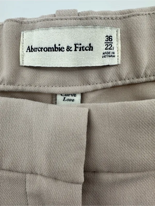 Abercrombie & Fitch Women's Light Taupe Sloane Tailored Wide Leg Pants Size 22S - Image 4